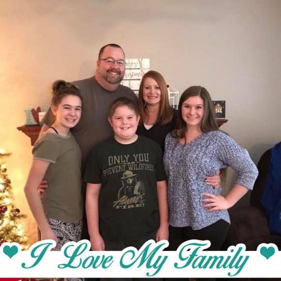 Meet your Posher, Meg - Picture 1 of 1